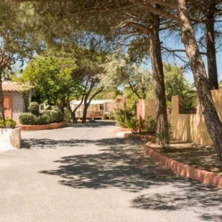Campingplatz Mobil **** En Roussillon *